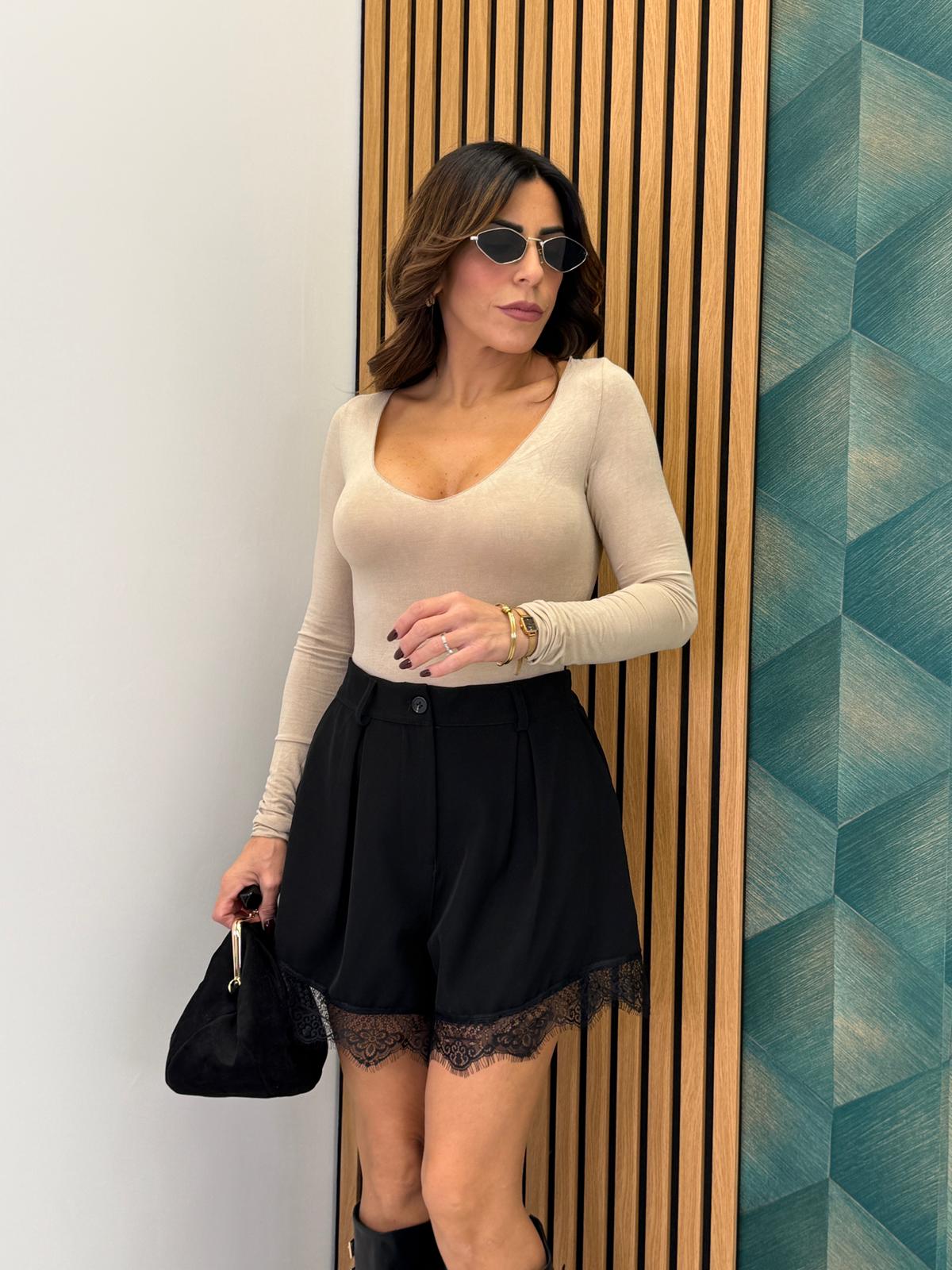 Shorts con pizzo 13380